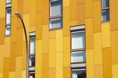 04.-Geel-gebouw